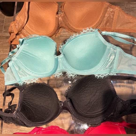 Victoria’s Secret Red Lace Dream Angels Lined Demi - set of 5 34B - Picture 6 of 10